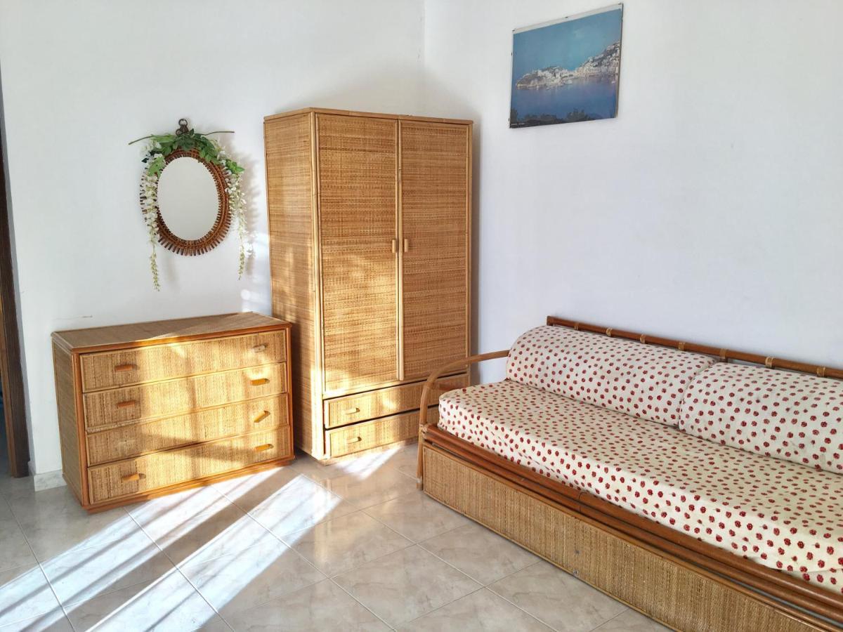 Agenzia Isotur Geranio Apartment Понца Екстериор снимка